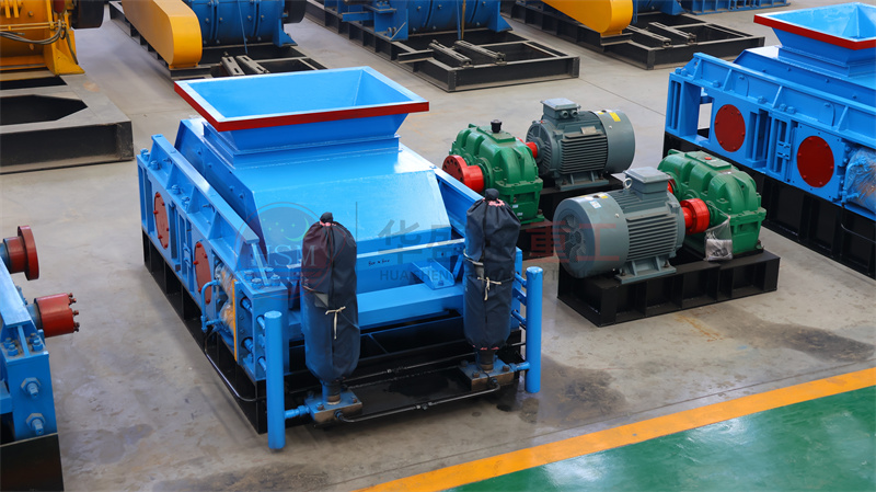 河南液壓對(duì)輥制砂機(jī)優(yōu)勢(shì)多多，廠(chǎng)家如何選擇？